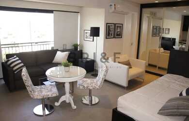 Imagem: O apartamento possui 1 Dormitório, 1 Banheiro, 1 Vaga na garagem