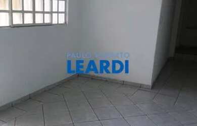 Imagem: A casa em condomínio possui 3 Dormitórios, 2 Banheiros, 1