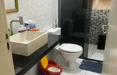 Imagem 14: Casa na Farolândia. 200m² de Área, 3 Vagas na garageme5 Dormitórios