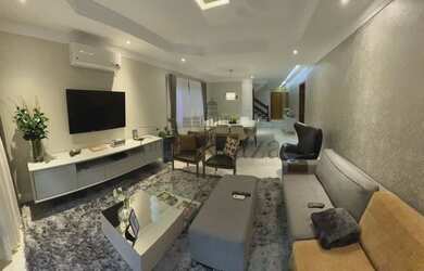 Imagem: A casa em condomínio possui 3 Dormitórios, 4 Banheiros, 2