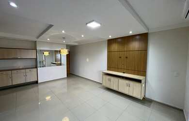 Imagem: O apartamento possui 3 Dormitórios, 2 Banheiros, 2 Vagas na