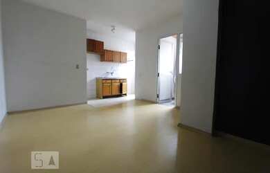 Imagem: O apartamento possui 1 Dormitório, 1 Banheiro, 1 Vaga na garagem