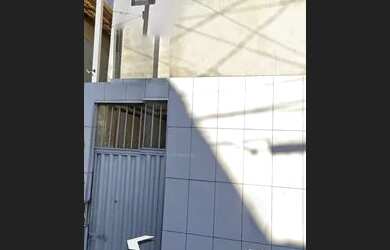 Imagem: A casa possui 2 Dormitórios, 2 Banheiros, 30m² de Área e