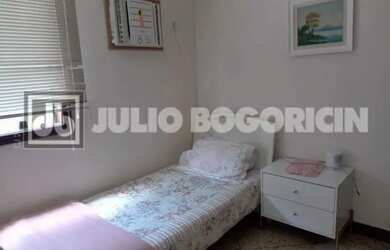 Imagem 12: JBB67203 Barra da Tijuca Casa Triplex 4 Suítes Piscina Sauna Churrasqueira...