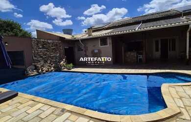 Imagem: A fazenda possui 1.500m² de Área e está localizado em Vila