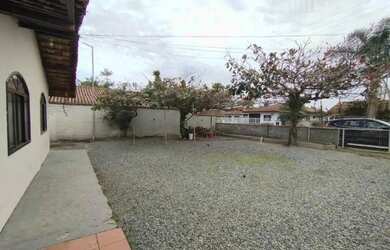 Imagem 2: Casa com 3 dormitórios - 250m da lagoa - Pinheiros BBS/SC