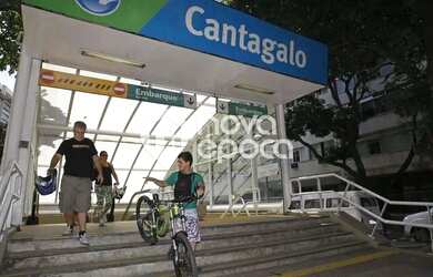 Imagem: O depósito possui 1 Vaga na garagem e 13m² de Área e está