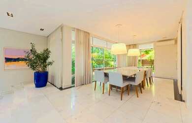 Imagem 6: Casa com piscina no condomínio Villa Lobos