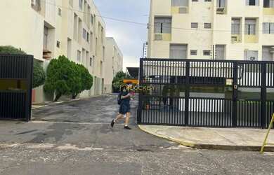 Imagem: O apartamento possui 3 Dormitórios, 2 Banheiros, 1 Vaga na