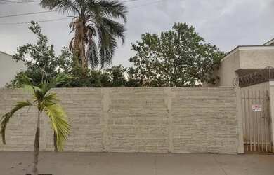 Imagem: O terreno possui 360m² de Área e está localizado em Santa