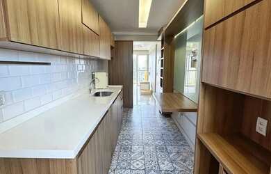 Imagem 4: Vendo 3/4 - andar alto - reformado