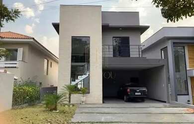 Imagem: A casa em condomínio possui 3 Dormitórios, 4 Banheiros, 4