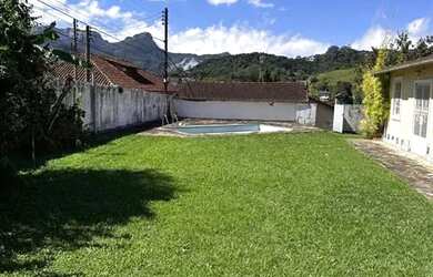 Imagem 7: Casa à venda com 1050,00m² e 4 quartos sendo 3 suítes, em Valparaíso, Petrópolis - RJ