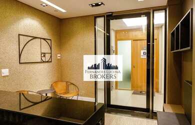 Imagem: O depósito possui 3 Vagas na garagem e 96m² de Área e está