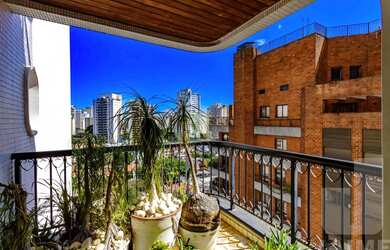 Imagem 8: Apartamento alto padrão, com vista livre para o verde em prédio com...