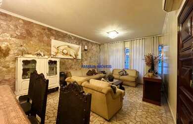 Imagem: A casa possui 3 Dormitórios, 5 Banheiros, 5 Vagas na garagem