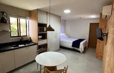 Imagem: O apartamento possui 1 Dormitório, 1 Banheiro, 1 Vaga na garagem