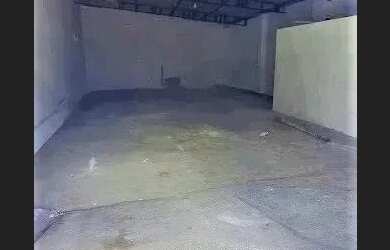 Imagem: O depósito possui 3 Vagas na garagem, 194m² de Área e está