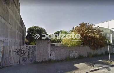 Imagem: O terreno possui 966m² de Área e está localizado em Centro