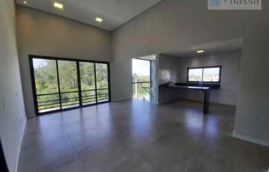 Imagem: A casa em condomínio possui 3 Dormitórios, 4 Banheiros, 4