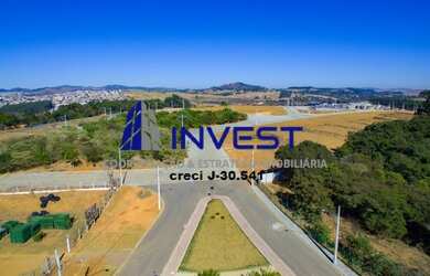 Imagem: O terreno possui 1000m² de Área e está localizado em Curitibanos