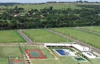 Imagem: O terreno possui 360m² de Área e está localizado em Terras