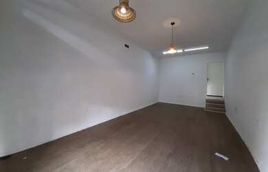 Imagem: O depósito possui 56m² de Área e está localizado em Centro