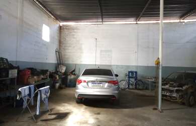 Imagem: O depósito possui 500m² de Área e está localizado em Açude