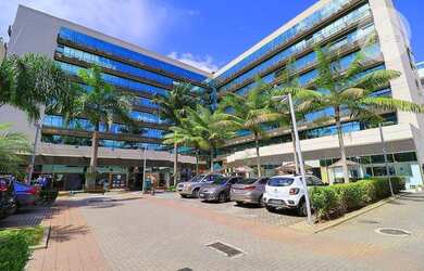 Imagem: O depósito possui 1 Vaga na garagem, 25m² de Área e está