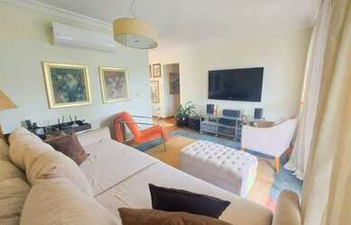 Imagem: A casa em condomínio possui 4 Dormitórios, 5 Banheiros, 4