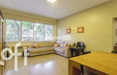 Imagem: O apartamento possui 2 Dormitórios, 2 Banheiros, 74m² de Área