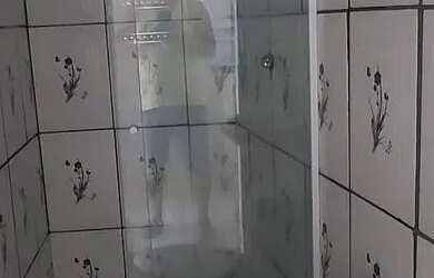 Imagem: A casa possui 2 Dormitórios, 1 Banheiro, 1 Vaga na garagem