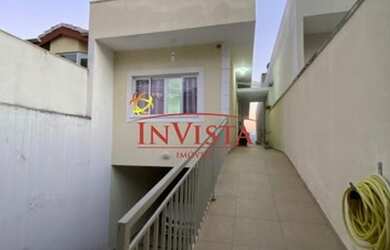 Imagem: A casa possui 3 Dormitórios, 2 Banheiros, 1 Vaga na garagem