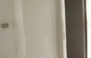 Imagem: A casa possui 2 Dormitórios, 1 Banheiro, 2 Vagas na garagem