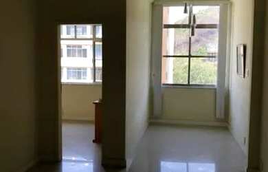 Imagem: O apartamento possui 2 Dormitórios, 1 Banheiro, 78m² de Área