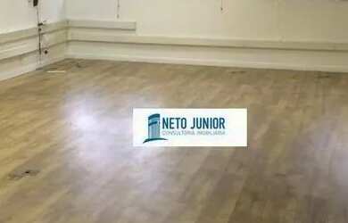 Imagem: O depósito possui 2 Vagas na garagem, 114m² de Área e está