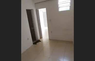 Imagem 1: Aluga se casa em caminho em frente ao Shopping Cajazeiras