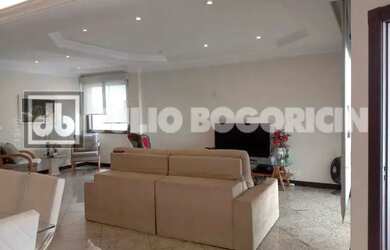 Imagem 10: JBB67203 Barra da Tijuca Casa Triplex 4 Suítes Piscina Sauna Churrasqueira...