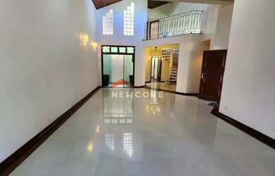 Imagem: A casa em condomínio possui 3 Dormitórios, 4 Banheiros, 4