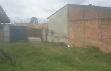 Imagem: O terreno possui 500m² de Área e está localizado em Bairro