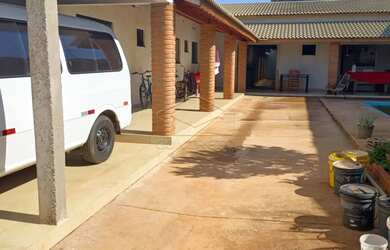 Imagem 2: Casa Padrão em Jaú. Varanda, 12m² de Área, 2 Vagas na garageme2 Dormitórios