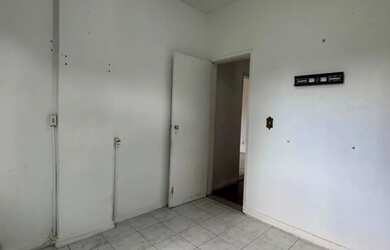 Imagem 6: Vendo Apartamento 01 quarto no Edíficio Simon Boliva. Centro px a pç...