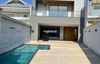 Imagem: A casa em condomínio possui 5 Dormitórios, 5 Banheiros, 5