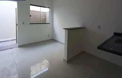 Imagem: A casa possui 1 Dormitório, 1 Banheiro, 29m² de Área e está