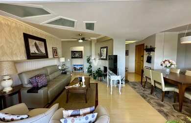 Imagem 3: Apartamento com sacada gourmet e 3 vagas no Bom Fim