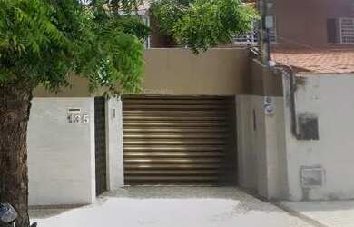 Imagem: A casa possui 5 Dormitórios, 5 Banheiros, 3 Vagas na garagem