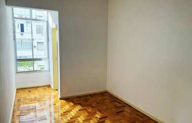 Imagem: O apartamento possui 2 Dormitórios, 1 Banheiro, 65m² de Área