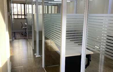 Imagem: O depósito possui 1 Vaga na garagem, 74m² de Área e está