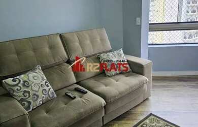 Imagem: O apartamento possui 1 Dormitório, 1 Banheiro, 1 Vaga na garagem