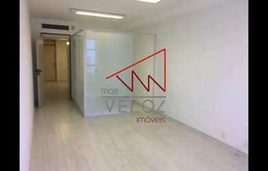 Imagem: O depósito possui 84m² de Área e está localizado em Centro